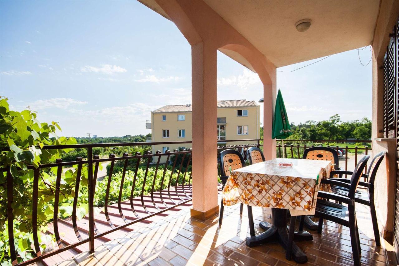 Apartments Dara أوماغ المظهر الخارجي الصورة